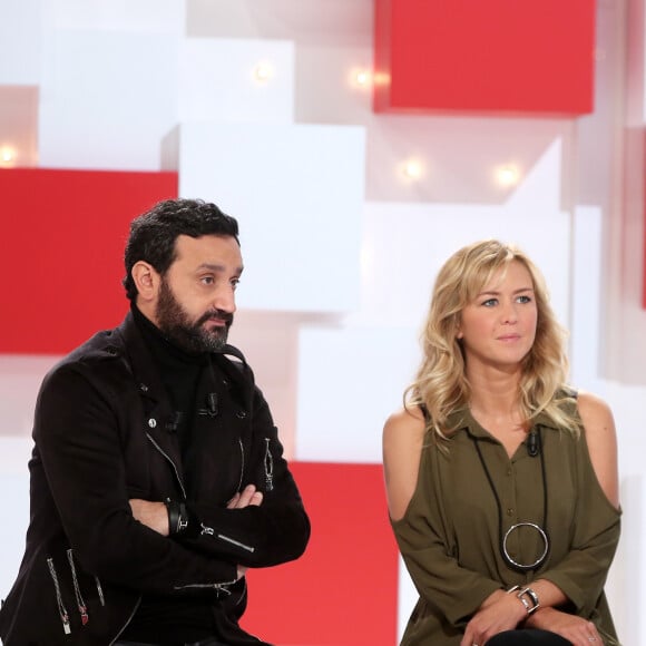 C'est ce que l'on apprend grâce à Enora Malagré, membre de la bande de Sophie Davant à la radio et ex-chroniqueuse de Cyril Hanouna dans "TPMP".
Exclusif - Cyril Hanouna et Enora Malagré - Enregistrement de l'émission "Vivement la télé" de Michel Drucker au Studio Gabriel avec une partie de l'équipe de Touche pas à mon poste (TPMP) le 9 novembre 2016. L'émission sera diffusée sur France 2 le 13 novembre 2016. © Dominique Jacovides / Bestimage 