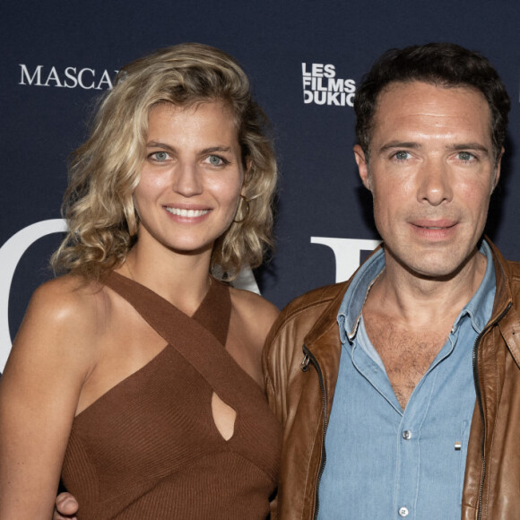 Pauline Desmonts et Nicolas Bedos assistent à la première de Mascarade au Pathe Wepler, le 20 octobre 2022 à Paris, France. Photo par David Niviere/ABACAPRESS.COM