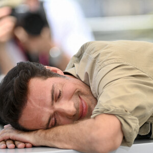 Nicolas Bedos pose au Photocall de Mascarade lors du 75ème Festival de Cannes à Cannes, France, le 28 mai 2022. Photo par Franck Castel/ABACAPRESS.COM