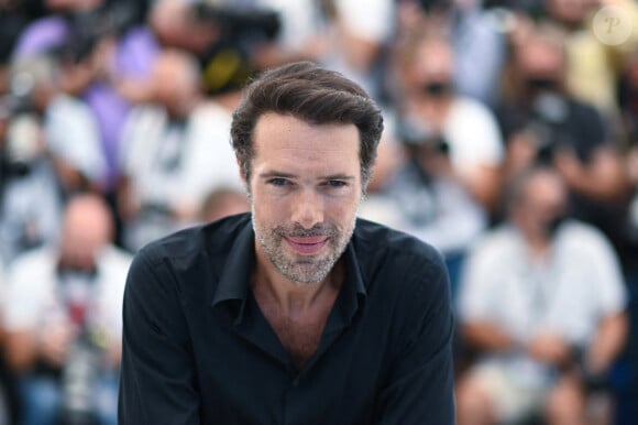 Nicolas Bedos assiste au photocall d'OSS 117 : Alerte Rouge En Afrique Noire dans le cadre du 74ème Festival International du Film de Cannes à Cannes, France, le 17 juillet 2021. Photo par Aurore Marechal/ABACAPRESS.COM