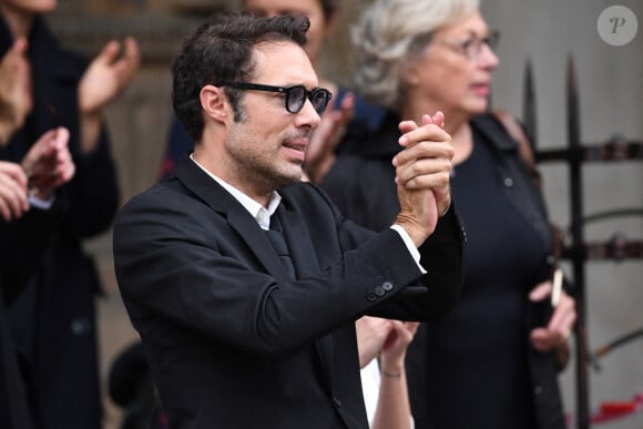 Nicolas Bedos, le fils de Guy Bedos, lors de la cérémonie d'enterrement de Guy Bedos à l'église Saint-Germain dans le centre de Paris, France, le 4 juin 2020. Photo par David Niviere/ABACAPRESS.COM