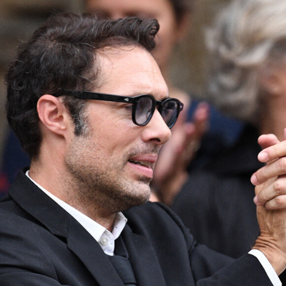 Nicolas Bedos, le fils de Guy Bedos, lors de la cérémonie d'enterrement de Guy Bedos à l'église Saint-Germain dans le centre de Paris, France, le 4 juin 2020. Photo par David Niviere/ABACAPRESS.COM