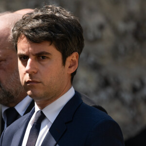 Gabriel Attal, Premier ministre lors de l'hommage national au capitaine de prison Fabrice Moello et au superviseur Arnaud Garcia à l'ancienne prison de Caen, France, le 22 mai 2024. © Eliot Blondet/Pool/Bestimage