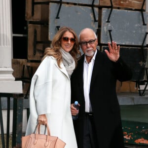 Celine Dion et son mari René Angelil quittent leur hôtel pour se rendre à l'enregistrement de l'émission "Vivement Dimanche"à Paris, le 27 novembre 2012 