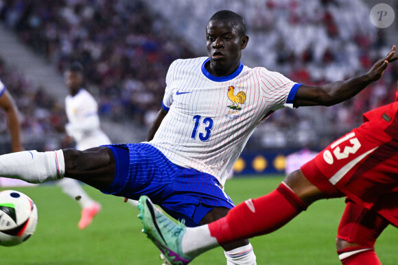 Il va perdre de l'argent,et c'est donc N'Golo Kanté qui devient le francais le mieux payé à l'Euro.
N Golo Kanté pendant France-Canada. ( Photo de federico pestellini / panoramic ) -