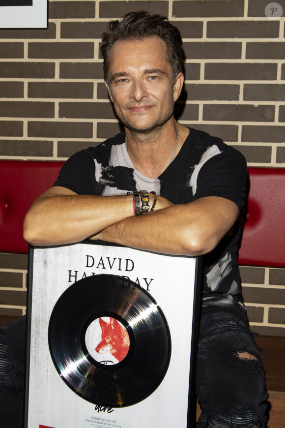 David Hallyday reçoit son disque de platine à la seine musicale à Paris le 25 juin 2019. © Pierre Perusseau/Bestimage