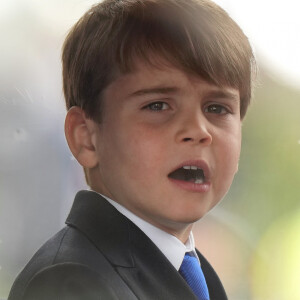 Le prince George - Les membres de la famille royale britannique au balcon du Palais de Buckingham lors de la parade militaire "Trooping the Colour" à Londres le 15 juin 2024 © Julien Burton / Bestimage 