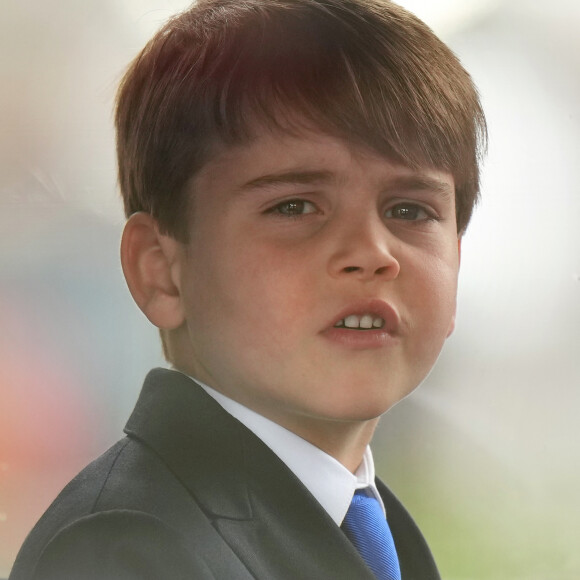 Le prince Louis - Les membres de la famille royale britannique au balcon du Palais de Buckingham lors de la parade militaire "Trooping the Colour" à Londres le 15 juin 2024 © Julien Burton / Bestimage 