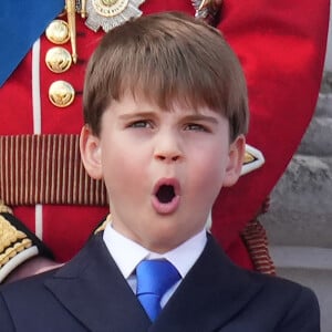 Et multiplie les bêtises à chaque apparition. 
Le prince Louis - Les membres de la famille royale britannique au balcon du Palais de Buckingham lors de la parade militaire "Trooping the Colour" à Londres le 15 juin 2024 © Julien Burton / Bestimage 