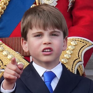 Le prince Louis - Les membres de la famille royale britannique au balcon du Palais de Buckingham lors de la parade militaire "Trooping the Colour" à Londres le 15 juin 2024 © Julien Burton / Bestimage 