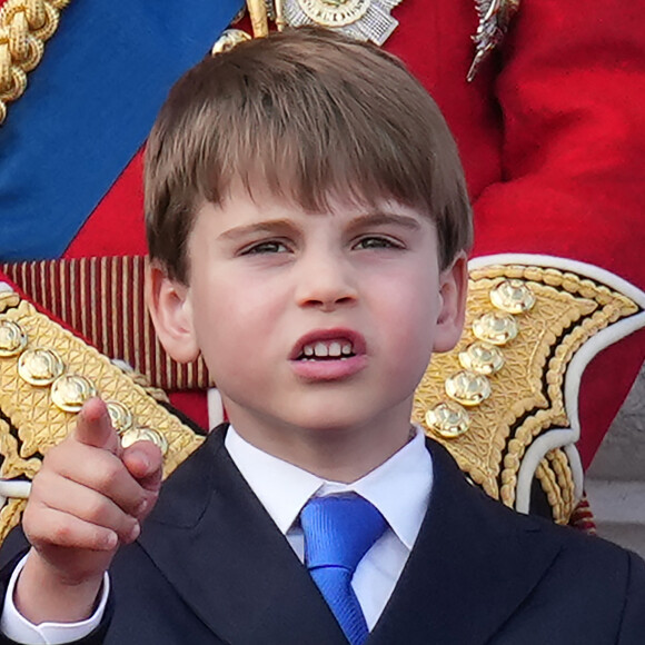 Le prince Louis - Les membres de la famille royale britannique au balcon du Palais de Buckingham lors de la parade militaire "Trooping the Colour" à Londres le 15 juin 2024 © Julien Burton / Bestimage 