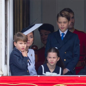 Qui sont souvent bien plus sages ! 
Kate Middleton, prince Louis, prince George, princesse Charlotte - Trooping the Colour, Londres, 15 juin 2023.