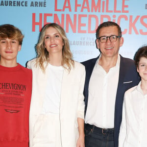 Caroline Arné, Ferdinand Redouloux, Laurence Arné et son compagnon Dany Boon, Jehan Renard, Michael Gentile - Avant-première du film "La Famille Hennedricks" au Cinéma Pathé Beaugrenelle à Paris le 18 juin 2024. © Coadic Guirec/Bestimage