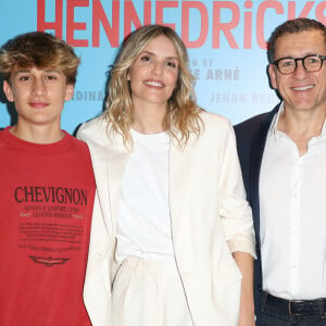 Ferdinand Redouloux, Laurence Arné et son compagnon Dany Boon et Jehan Renard - Avant-première du film "La Famille Hennedricks" au Cinéma Pathé Beaugrenelle à Paris le 18 juin 2024. © Coadic Guirec/Bestimage