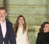 Elle lui avait pris beaucoup de vêtements et s'était habillée comme elle.
Le roi Felipe VI d'Espagne, la reine Letizia, l'infante Sofia et la princesse Leonor - La famille Royale d'Espagne célèbre les dix ans de règne de Felipe VI à Madrid le 19 juin 2024. © Jack Abuin/ZUMA Press Wire / Bestimage 