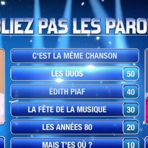 Dans "N'oubliez pas les paroles", les deux candidates ont été invitées à chanter "Le feu", la chanson de Kendji et Vianney sortie en 2020.