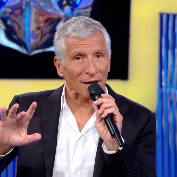 Dans "N'oubliez pas les paroles", les deux candidates ont été invitées à chanter "Le feu", la chanson de Kendji et Vianney sortie en 2020.
