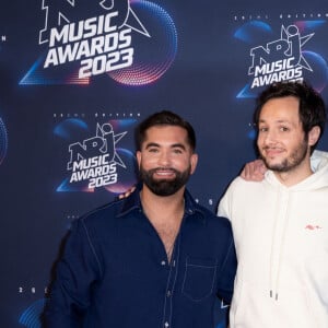 Tapis rouge des NRJ Music Awards. Kendji, Mika et Vianney sur le tapis rouge, au Palais des Festivals, à Cannes, le 10 novembre 2023. Shootpix/ABACAPRESS.COM