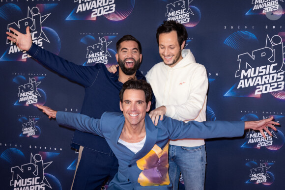 Tapis rouge des NRJ Music Awards. Kendji, Mika et Vianney sur le tapis rouge, au Palais des Festivals, à Cannes, le 10 novembre 2023. Shootpix/ABACAPRESS.COM