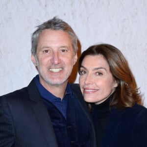 L'âge passant, l'animateur et compagnon de Daphné Roulier affronte les soucis de santé qui vont avec.

Antoine de Caunes et son épouse Daphné Roulier assistant au vernissage de l'exposition Liu Bolin x La Maison Ruinart au Grand Palais à Paris, France, le 8 mars 2018. Aurore Maréchal/ABACAPRESS.COM