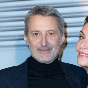 Antoine de Caunes et Daphne Roulier assistent au dernier défilé Jean-Paul Gaultier Haute Couture Printemps/Été 2020 dans le cadre de la semaine de la mode à Paris, le 22 janvier 2020. Aurore Maréchal/ABACAPRESS.COM