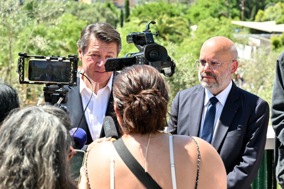 Christian Estrosi répond aux questions des journalistes pour l'inauguration de "La Bourgada" à Nice, le samedi 22 juin 2024