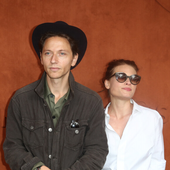 Raphaël et Mélanie Thierry au village des internationaux de France de tennis de Roland Garros 2019 à Paris le 7 juin 2019. © Cyril Moreau / Bestimage 