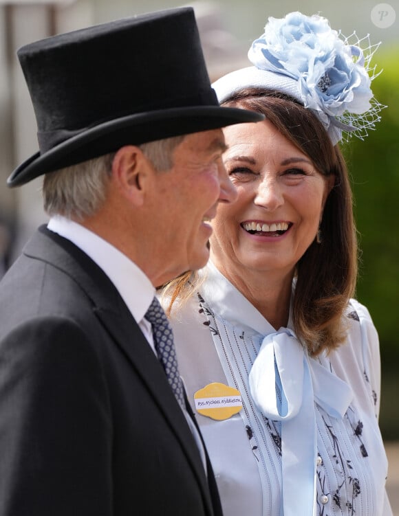 Carole et Michael Middleton, les parents de la princesse de Galles, assistent au deuxième jour de la course hippique Royal Ascot, le 19 juin 2024. 