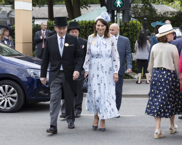 Carole Middleton et Michael Middleton, - Les célébrités arrivent à la course hippique Royal Ascot, le 19 juin 2024. 