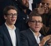 Son fils Eytan a fêté ses 19 ans le 23 juin dernier
 
Dany Boon et ses fils Mehdi et Eytan - People dans les tribunes du match de Ligue des champions entre le PSG et le Borussia Dortmund (2-0) au Parc des Princes à Paris le 19 septembre 2023. © Cyril Moreau/Bestimage