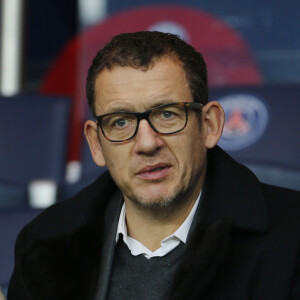 Dany Boon et son fils Eytan - People au match Psg-Nantes au Parc des Princes à Paris le 6 décembre 2014.