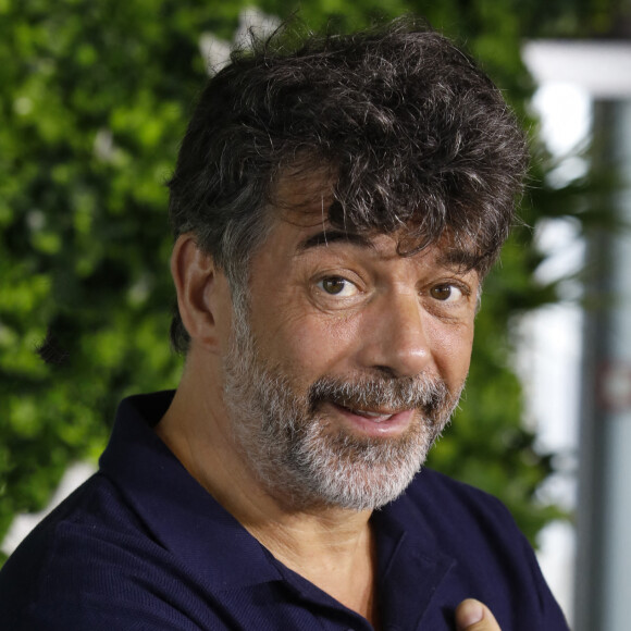 Accusé de violences par des ex-compagnes, Stéphane Plaza est dans la tourmente. 
Stéphane Plaza pose lors d'un photocall lors du Festival de Televison de Monte Carlo. © Denis Guignebourg/Bestimage