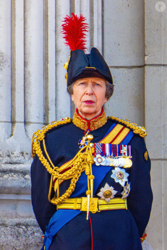 La princesse a pu rentrer chez elle comme l'a révélé le palais de Buckingham dans un communiqué relayé par Hello 
La princesse Anne sur le balcon de Buckingham lors de Trooping the Colour 2024