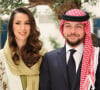 Rajwa de Jordanie plus enceinte que jamais

La reine Rania, Rajwa Khaled bin Musaed bin Saif bin Abdulaziz Al Saif et le prince Hussein, le roi Abdallah II - La famille royale de Jordanie lors de l'annonce officielle des fiançailles du prince Hussein de Jordanie à Riyad.