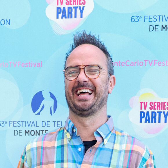 Jarry pour la soirée du 1000ème épisode de "NCIS" autour d'un gâteau de Neptune au 63ème Festival de Télévision de Monte-Carlo, le 15 juin 2024. Denis Guignebourg/BestImage