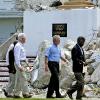 Bill Clinton et George W. Bush se sont déplacés ensemble en Haïti, le 22 marss 2010, pour avancer sur la chantier de la reconstruction du pays. Mais l'accueil n'a pas été le même pour chacun des deux ex-présidents...