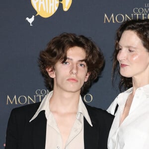 Pour l'occasion, Justine Lévy a pris la pose aux côtés de son fils, Lucien
 
Exclusif - Justine Lévy et son fils lors de l'avant-première du film "Le Comte de Monte-Cristo" au Grand Rex à Paris le 20 juin 2024. © Coadic Guirec / Olivier Borde / Bestimage