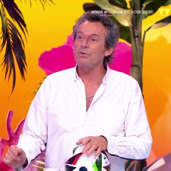Jean-Luc Reichmann n'a pas caché son inquiétude pour Emilien aux téléspectateurs
Jean-Luc Reichmann sur le plateau des "12 coups de midi"