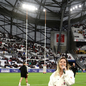 Un mariage auquel elle aurait tant aimé que son père Bernard participe.
Sophie Tapie lors de la 23 ème journée de championnat de rugby du TOP14 RC Toulon - Toulouse au stade vélodrome à Marseille (match délocalisé) le 23 avril 2022. Victoire du RCT sur Toulouse 19-15. © Norbert Scanella / Panoramic / Bestimahe