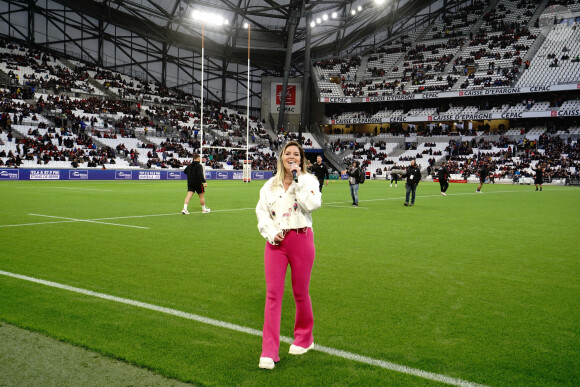 Un mariage auquel elle aurait tant aimé que son père Bernard participe.
Sophie Tapie lors de la 23 ème journée de championnat de rugby du TOP14 RC Toulon - Toulouse au stade vélodrome à Marseille (match délocalisé) le 23 avril 2022. Victoire du RCT sur Toulouse 19-15. © Norbert Scanella / Panoramic / Bestimahe