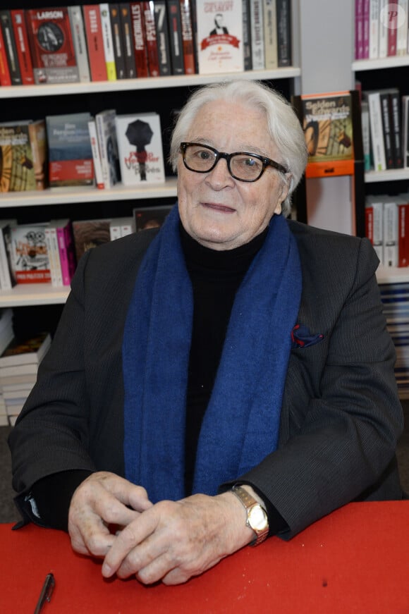 Roland Dumas - 34 ème édition du Salon du Livre à Paris Porte de Versailles le 22 mars 2014.