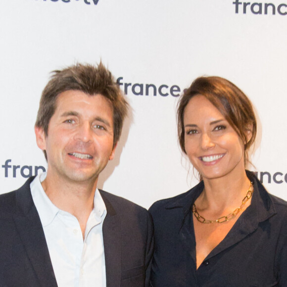 Selon de nouveaux témoignages publiés par Télé Loisirs, des collaborateurs "sont partis par sa faute".

Thomas Sotto et Julia Vignali lors de la conférence de presse France Television Pau Pavillon Gabriel à Paris, France, le 24 août 2021. Photo par Nasser Berzane/ABACAPRESS.COM