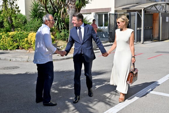 Christian Estrosi, le maire Horizon de Nice, et sa femme Laura Tenoudji Estrosi ont voté pour le 2eme tour des élections législatives au bureau Port Lympia à Nice, le 7 juillet 2024. © Bruno Bebert / Bestimage