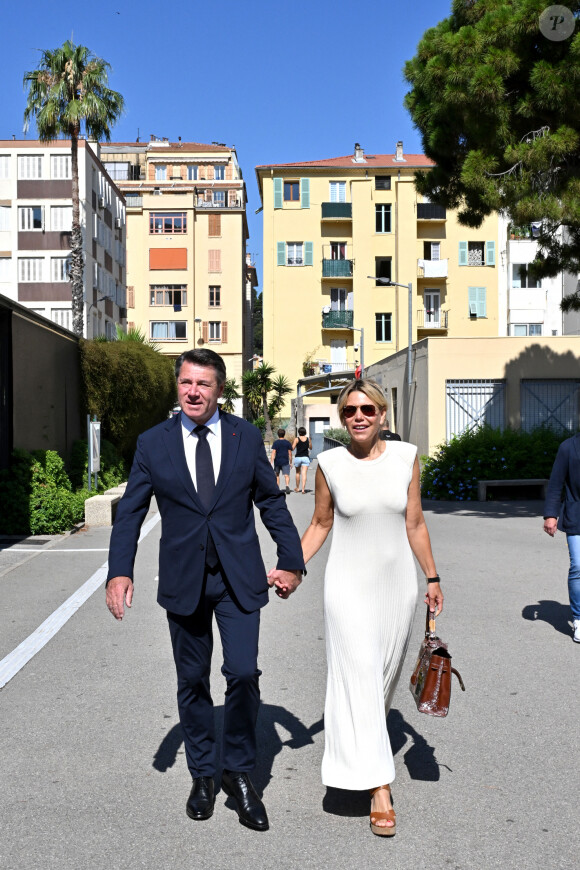 Christian Estrosi, le maire Horizon de Nice, et sa femme Laura Tenoudji Estrosi ont voté pour le 2eme tour des élections législatives au bureau Port Lympia à Nice, le 7 juillet 2024. © Bruno Bebert / Bestimage