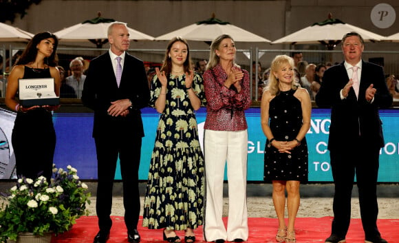 Alexandra de Hanovre a assisté au Jumping international Monte Carlo ce samedi
Matthias Breschan (CEO Longines), Alexandra de Hanovre, la princesse Caroline de Hanovre, Diane Fissore, présidente de la fédération équestre monégasque, Jan Tops - Jumping international Monte Carlo, Longines Global Champions Tour à Monaco. © Claudia Albuquerque/Bestimage 