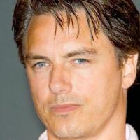 Desperate Housewives : Regardez l'inquiétant John Barrowman s'attaquer à l'une des héroïnes...