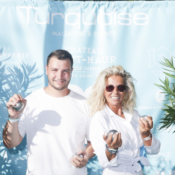 Caroline Margeridon et son fils Alexandre lors d'un tournoi de pétanque caritatif organisé par Turquoise magazine au profit de l'association "Sourire à la vie" (association qui soutient les enfants atteints du cancer ) place des Lices à Saint-Tropez le 13 août 2023. © Jack Tribeca / Bestimage 