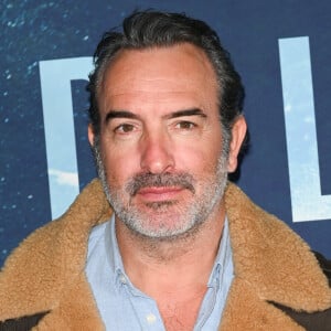 Présent depuis le mois de mai sur le littoral, l'acteur mythique de "Chouchou et Loulou" devrait terminer le tournage en fin de semaine selon "La Voix du Nord".
Jean Dujardin à la première du film "Les gardiennes de la planète" au cinéma Pathé Wepler à Paris, France, le 12 février 2023