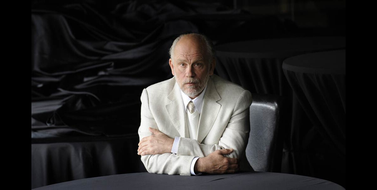 Photo John Malkovich bientôt en tournage de Transformers 3. Purepeople