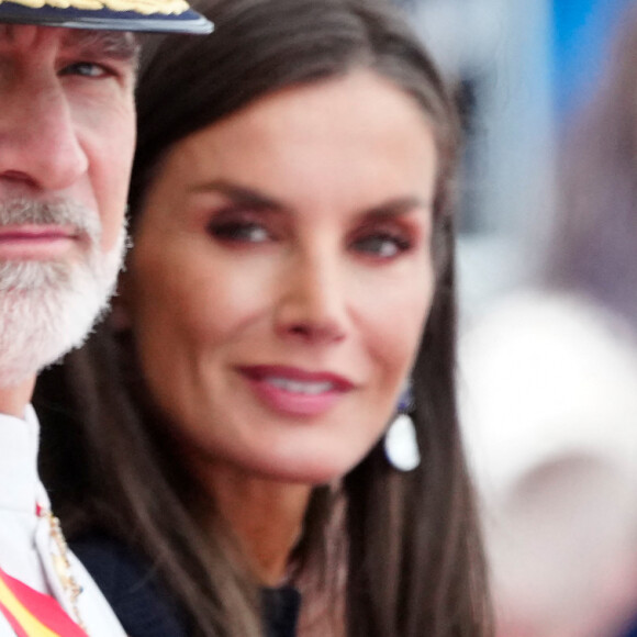 Le roi Felipe VI d'Espagne, la reine Letizia d'Espagne et la princesse héritière Leonor assistent à une cérémonie de nomination des nouveaux officiers de la marine, le 16 juillet 2024 à Marin, en Espagne. © Lalo Yasky/Bestimage